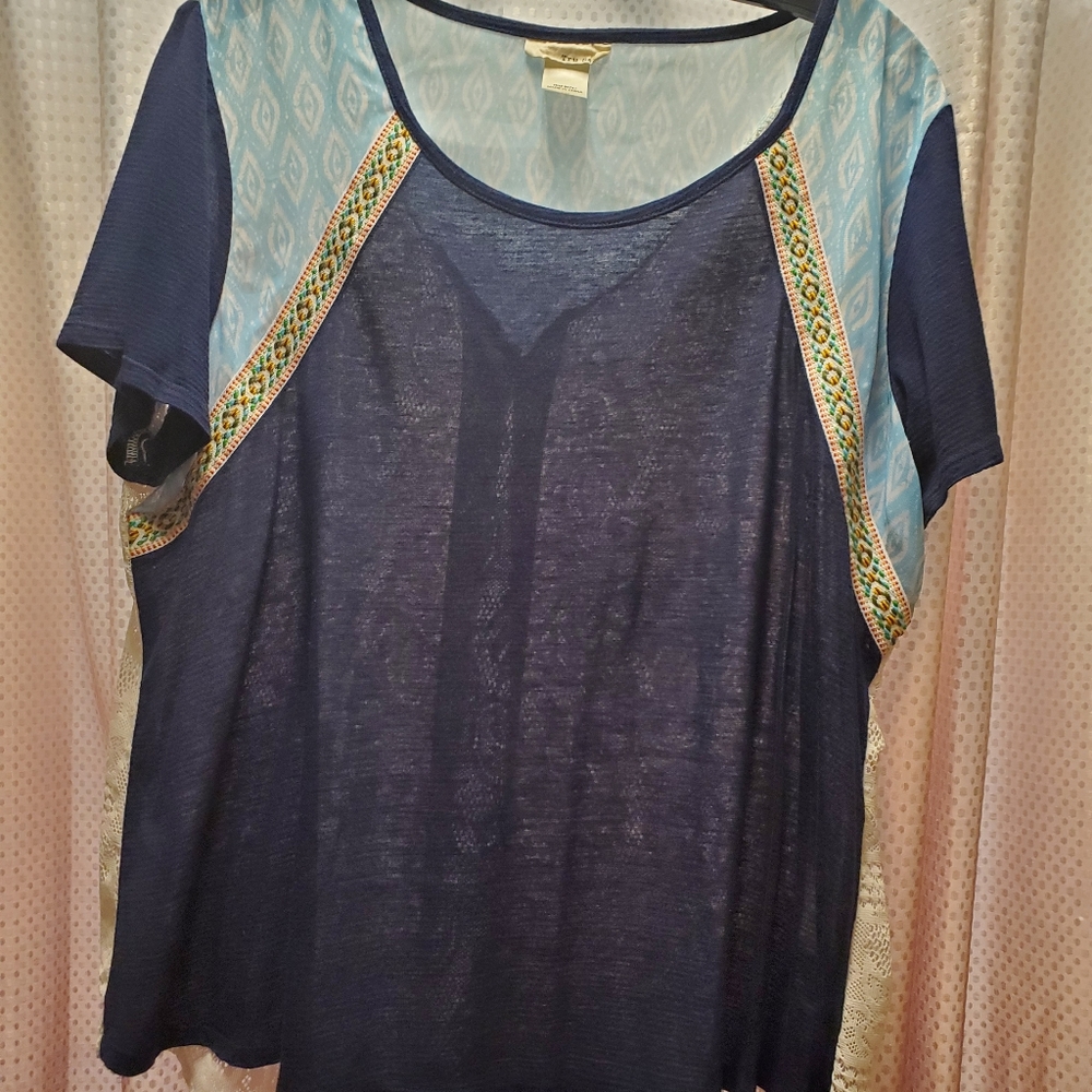 Navy top